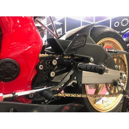 泰格重車 Striker Honda Cbr250rr 16 腳踏後移250rr Mc51 日本製腳踏後移 蝦皮購物