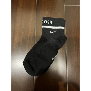 全新Nike Swoosh 中筒襪 黑色 M號 穿搭 襪子