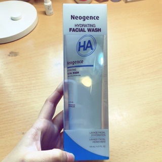 Neogence HYDRATING FACIAL WASH 霓淨思玻尿酸保濕洗面乳 125mL