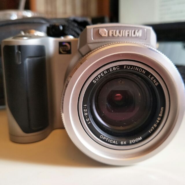 Fujifilm Fine-pix-4900Z 數位古董相機 有實拍照(需另購電池，請看說明)