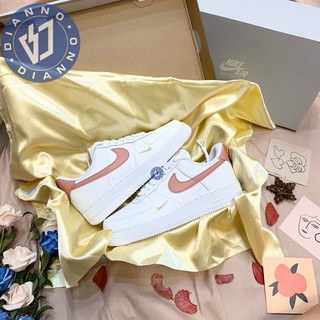 帝安諾-實體店面 NIKE AIR FORCE 1 LOW 白 乾燥玫瑰 刺繡勾 CZ0270-103 DQ7569