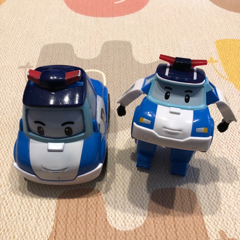 (正品) Poli 波力變型玩具車2台