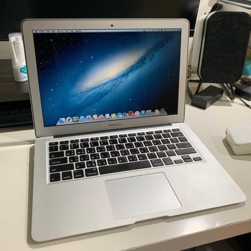 機況良好 Apple MacBook Air 13.3吋 128G 盒裝九成新