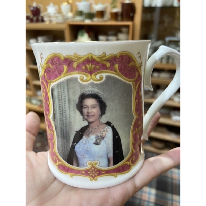 aynsley 英國女皇伊麗莎白二世皇后紀念馬克杯 精緻骨瓷