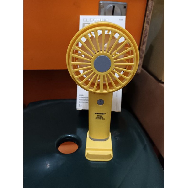 usb充電式電風扇（黃色）