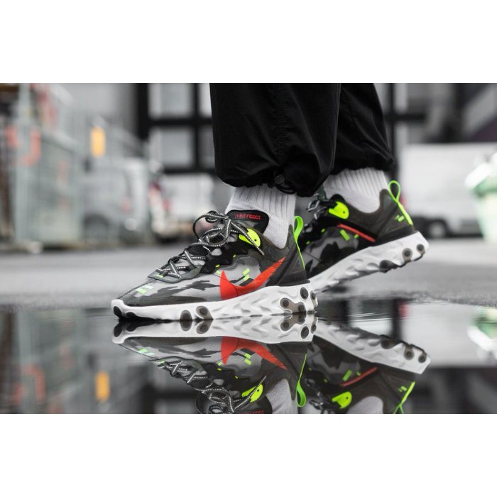 nike element 87 medium olive