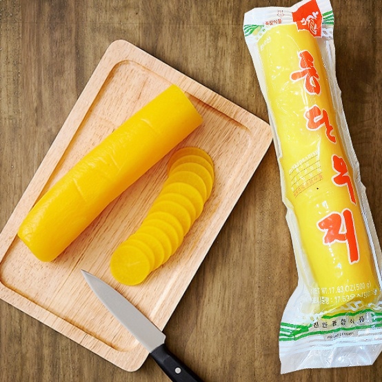 現貨!! 韓國 醃製蘿蔔 醃黃瓜 黃蘿蔔 500g (可常溫出貨) 效期2023.08.17《釜山小姐》