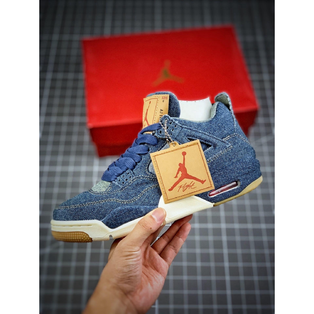 levi's aj4