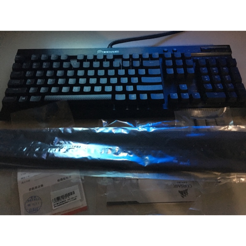 Corsair k70 銀軸紅光 中文