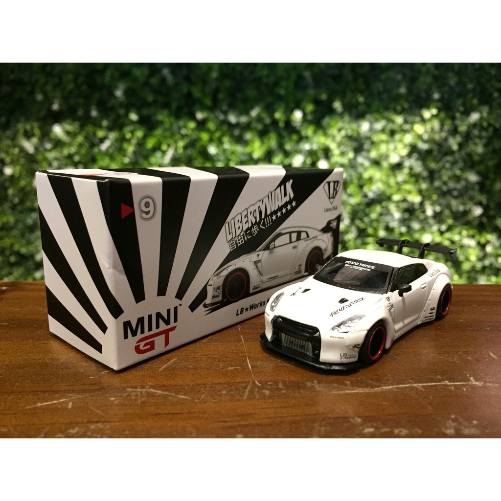 1/64 Mini GT LB Works Nissan GTR R35 White MGT00009【MGM】