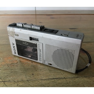 【米倉】(已售)二手日本SONY索尼新力牌卡帶錄放音機非隨身聽及收音機/錄音筆/二手老件古物道具復古收藏古董電器