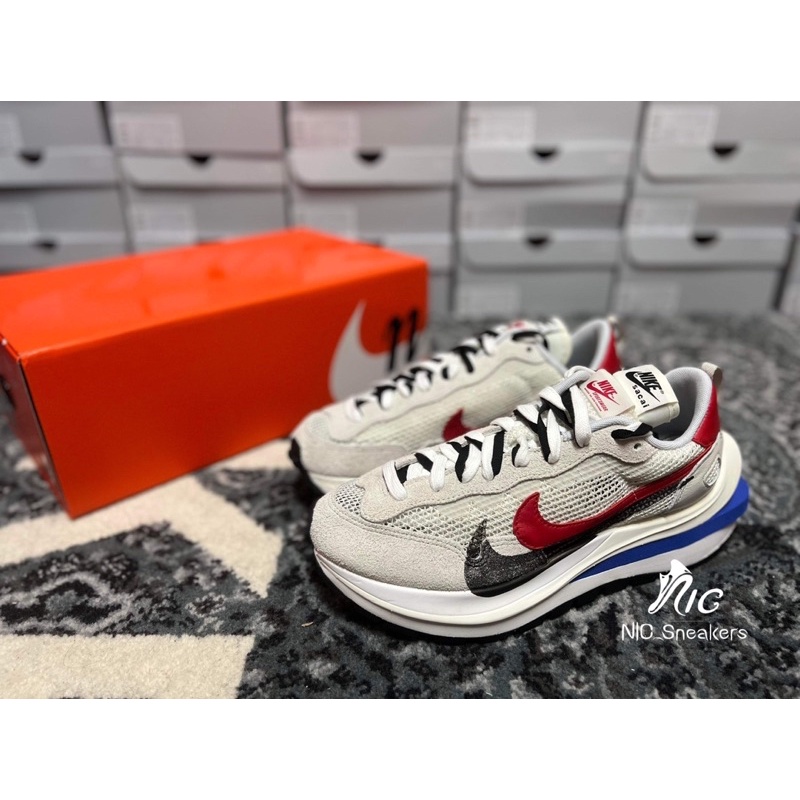 ✤ NIC_Sneakers ✤ Sacai x Nike  VaporWaffle Royal Fuchsia紅藍白