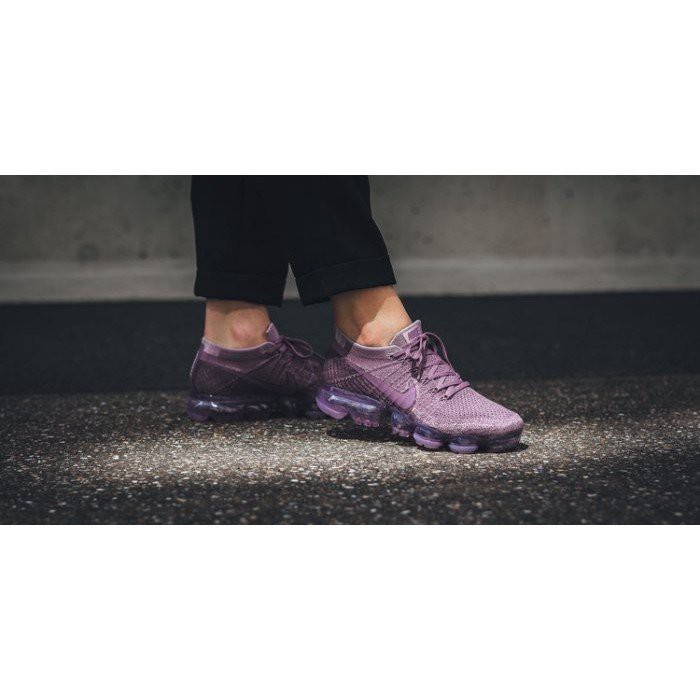 violet dust vapormax