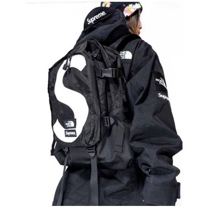 supreme リュック THE NORTH FACE バックパック Sロゴ | escolalf.com.br