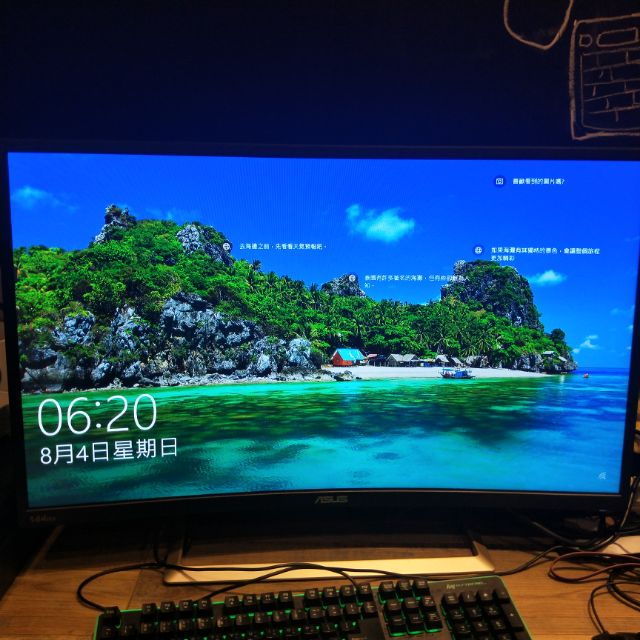 Asus 電競32吋曲面螢幕