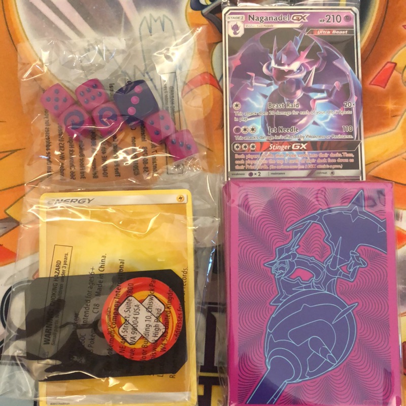最後一組*新手必備 Pokémon TCG 寶可夢卡牌 特殊卡套、傷害指示、骰子.隨機能量卡 Naganadel GX