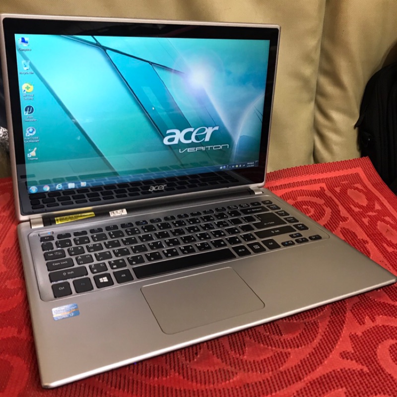 Acer i7 獨顯觸控筆電(V5-471PG) Laptop