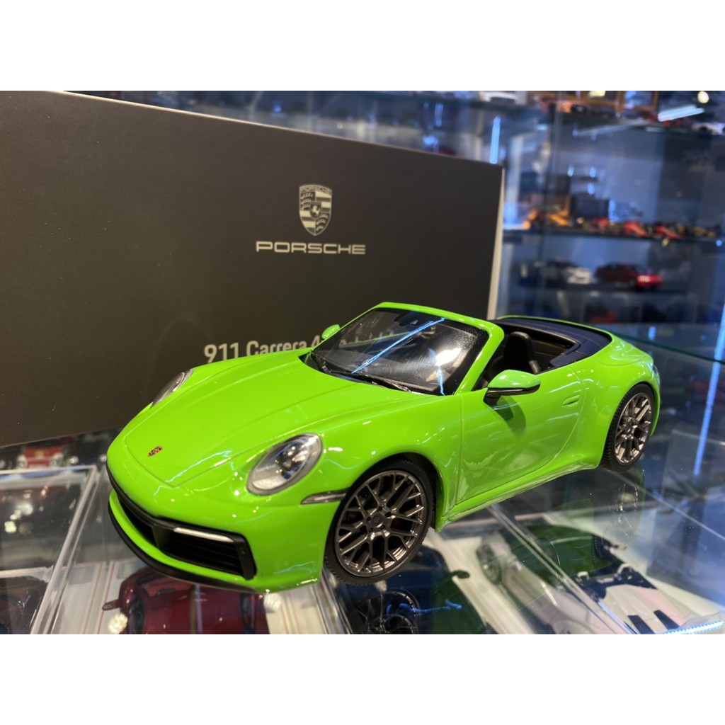 吉華科技@原廠 Porsche 911 Carrera 4S Cabriolet Green 1/18 (合金車)