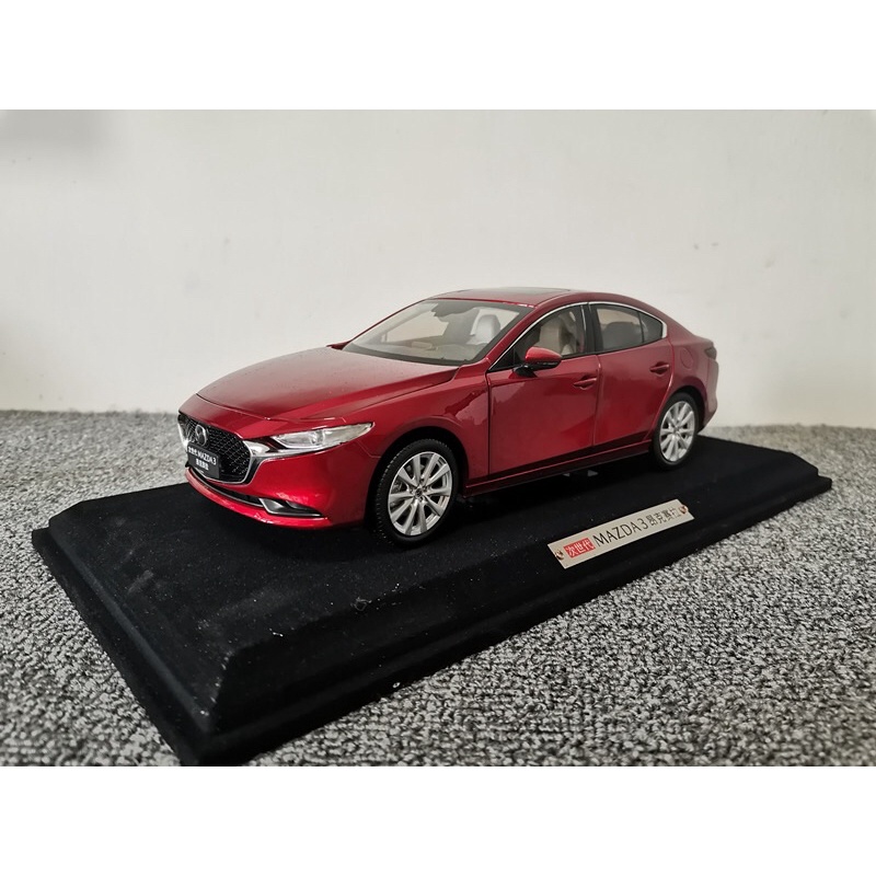 🈶現貨含運✅1:18 MAZDA 原廠 Mazda3  魂動紅馬三 AXELA 汽車模型