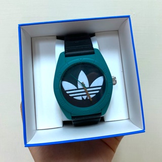 Adidas軍綠手錶⌚️💫