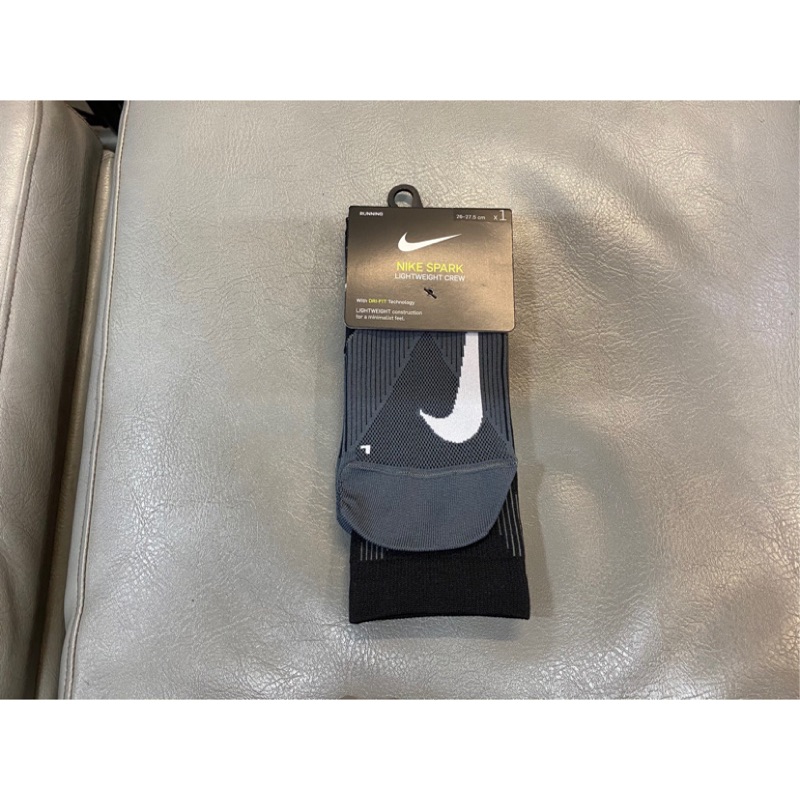nike elite lightweight crew
