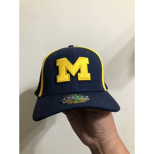 AIR jordan 美國大學 NCAA 密西根大學 Michigan 棒球帽 鴨舌帽 帽子 藍黃 全新 可調式 全新品
