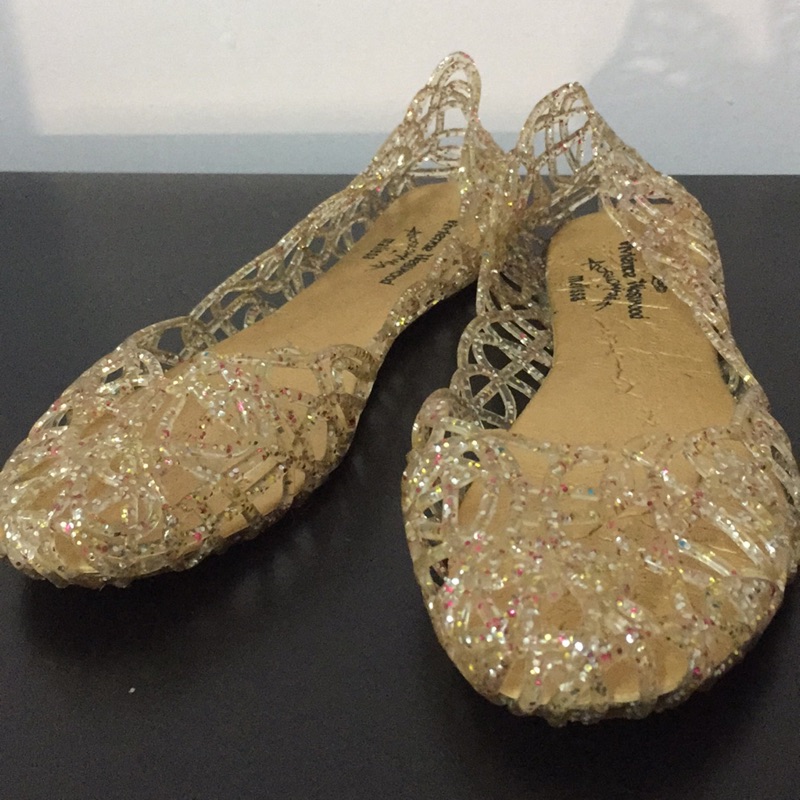 23 Vivienne Westwood 編織平底鞋