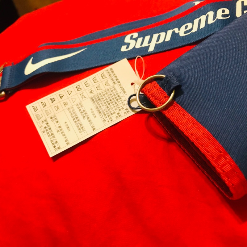絕版品 Supreme x nike 證件帶 +運動風皮夾 紅白藍 配色 賣場唯一 搭白T很讚