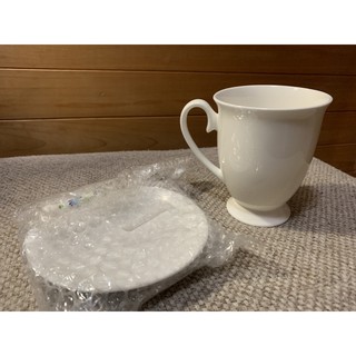 皇家杯、波斯菊咖啡匙、白瓷底盤 全新