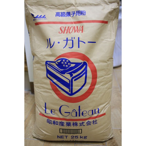 禎巧秒~昭和製粉低筋麵粉：埃及豔后 日本低筋麵粉 分裝 內容量:1公斤 高級菓子用粉