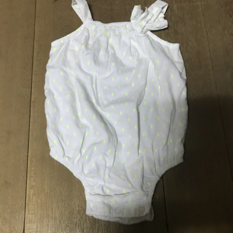 二手Benetton baby 6-9m女嬰肩帶包屁衣68cm（編號9-381）