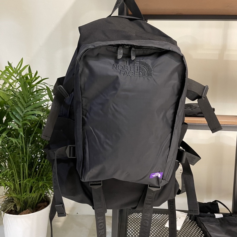 { Via } 台北信義 THE NORTH FACE 紫標 Nylon Day Pack 後背包 現貨