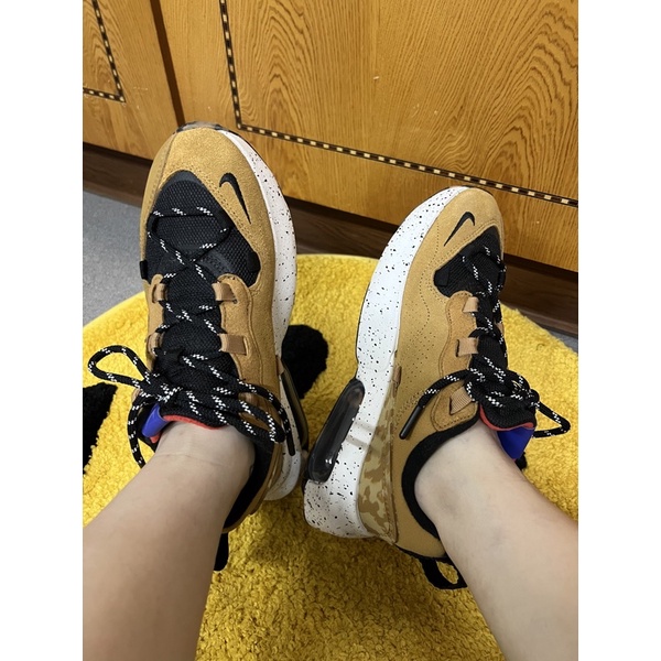 Nike 耐吉 W Air Max Viva個季節都好搭的大地色