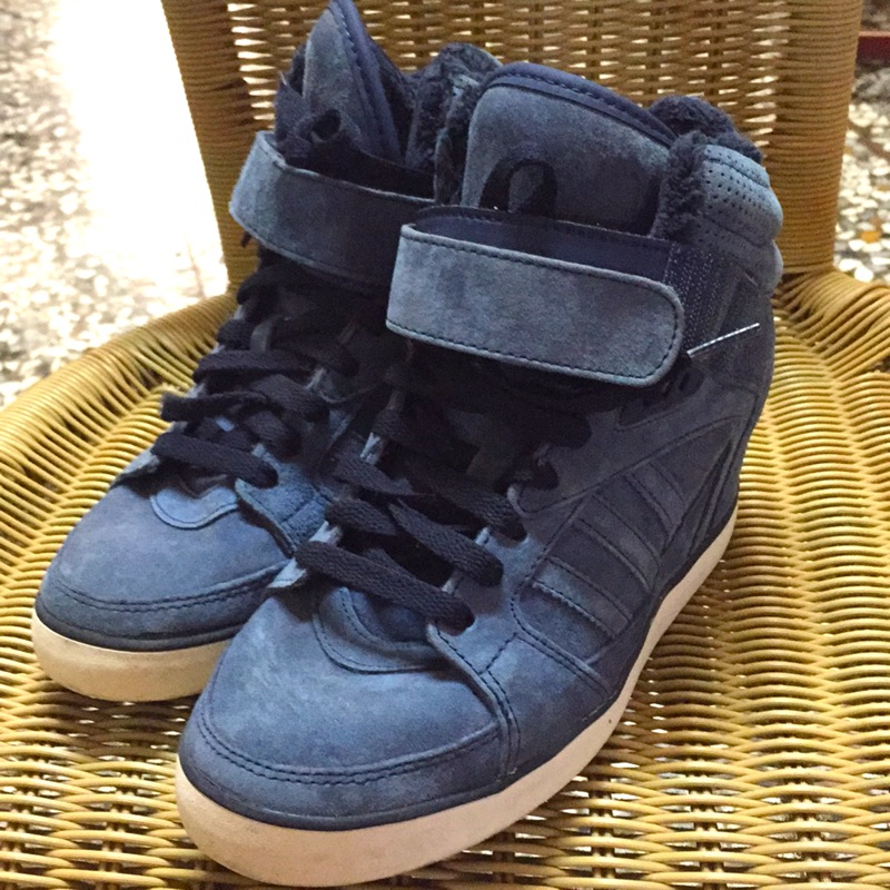 Adidas正品內增高鞋 香港購入