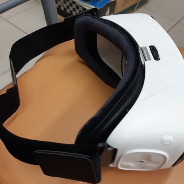 SAMSUNG GEAR VR SM-R322