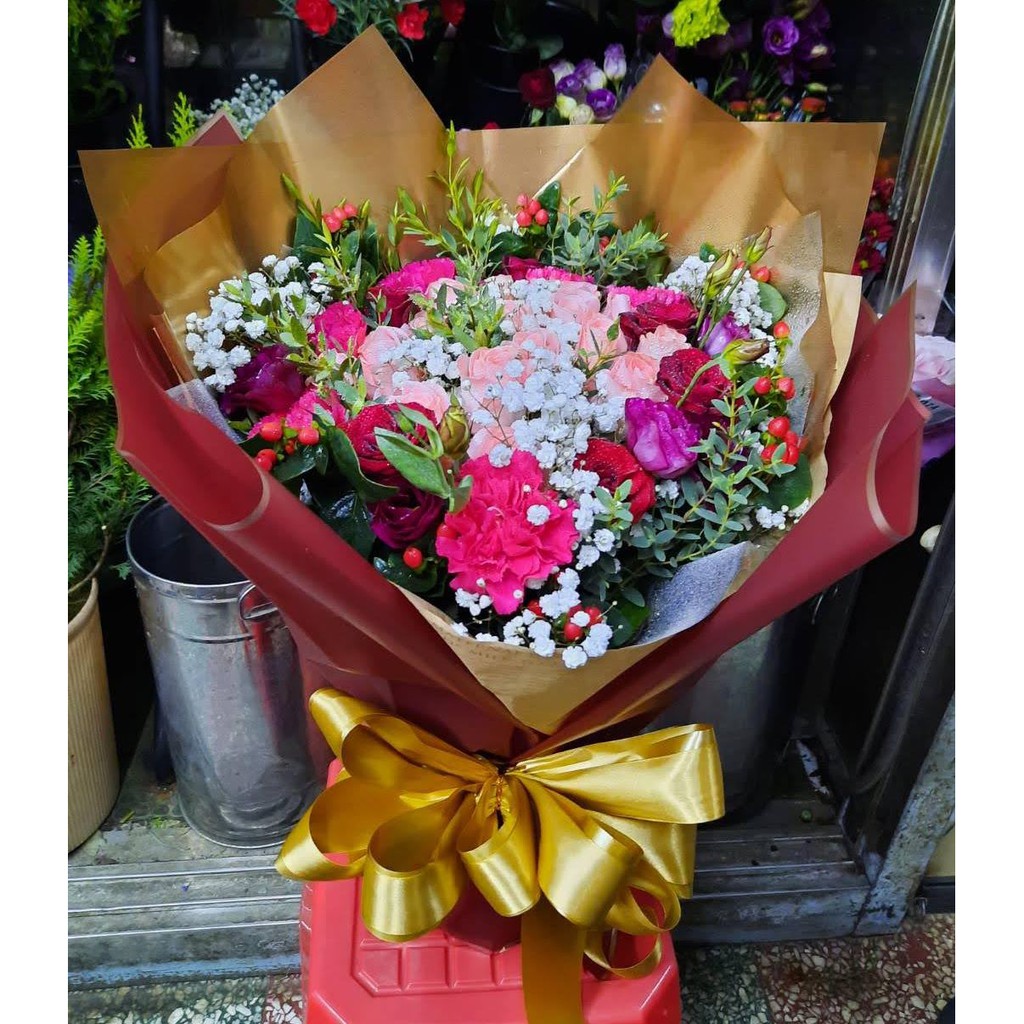 台北市花店圓形玫瑰花束 代表思念 相思 才送到家 轉身就開始想妳 搞浪漫 獻花 求婚結婚 榮升榮調 會員大會 蝦皮購物