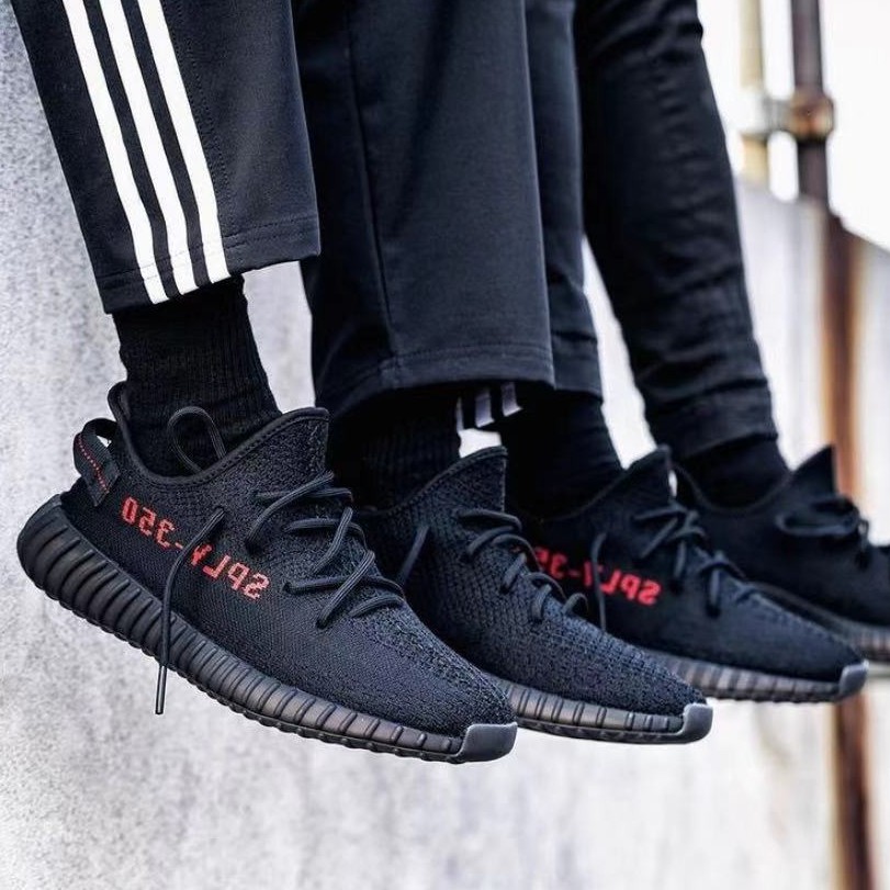 【Focus Store】 Adidas Yeezy Boost 350 V2 Bred 經典 黑紅字 CP9652