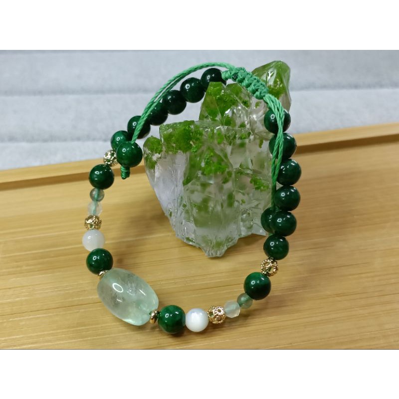 🎼綠水晶🎶抽拉式手繩🎵翡翠干青🎼韓國蠟繩🎶綠鋰輝🎵檸檬石🎼蝶貝🎶18k包金🎵