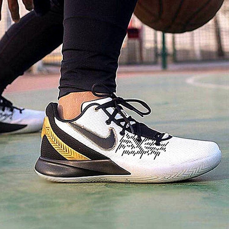 nike a04436 kyrie flytrap ii