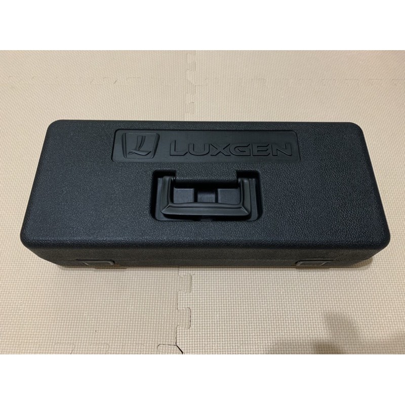 Luxgan 納智捷原廠車用救援工具箱隨車工具盒千斤頂扳桿拖車勾警示三角架免運費 蝦皮購物