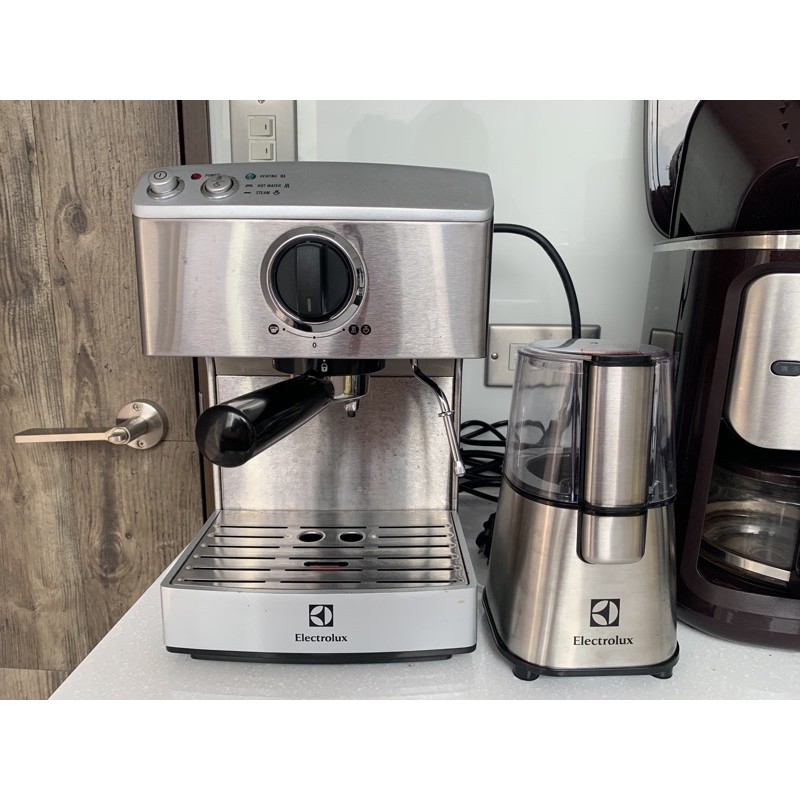 伊萊克斯 經典義式咖啡機EES200E+磨豆機ESG3003S