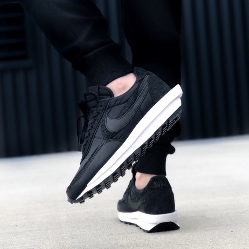 nike ldv waffle black
