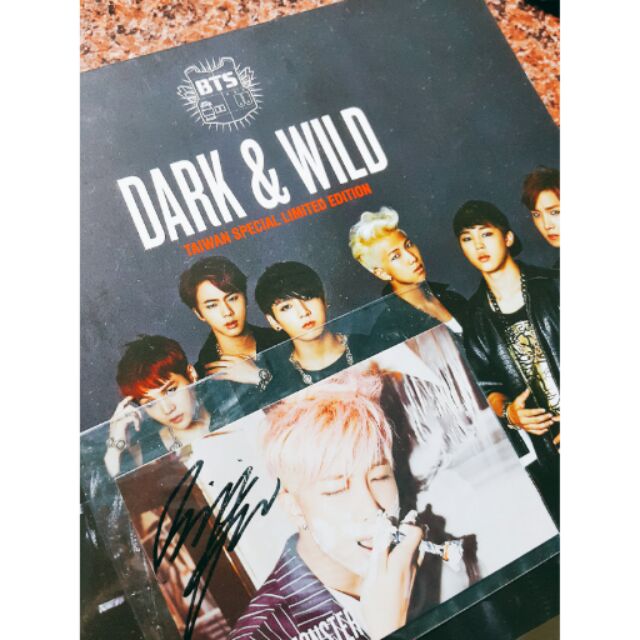 【親簽】防彈少年團BTS - Dark &amp; Wild台壓 (Rap Monster親簽小卡)