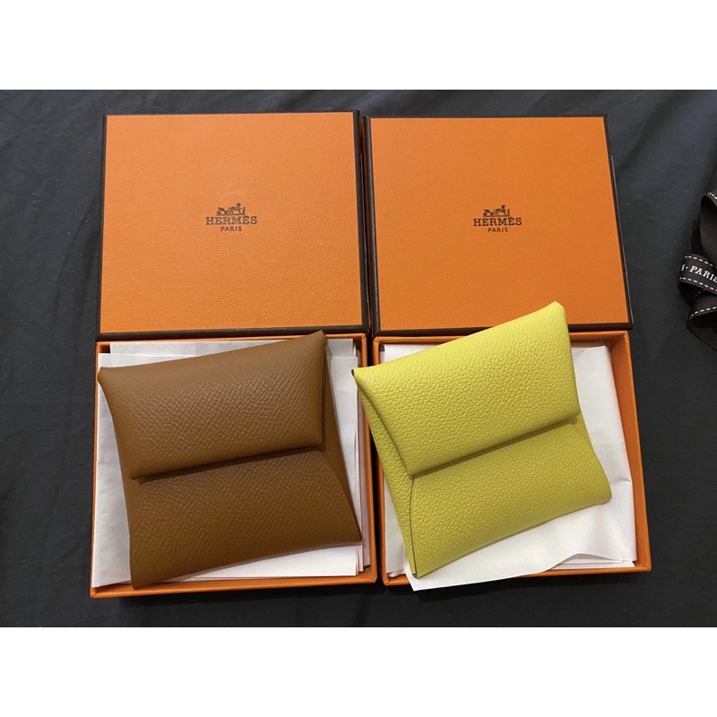 限量澳洲代購Hermes 愛馬仕 經典Bastia系列 evercolor牛皮方型暗釦零錢包( 檸檬黃 /奶茶棕 撞色）
