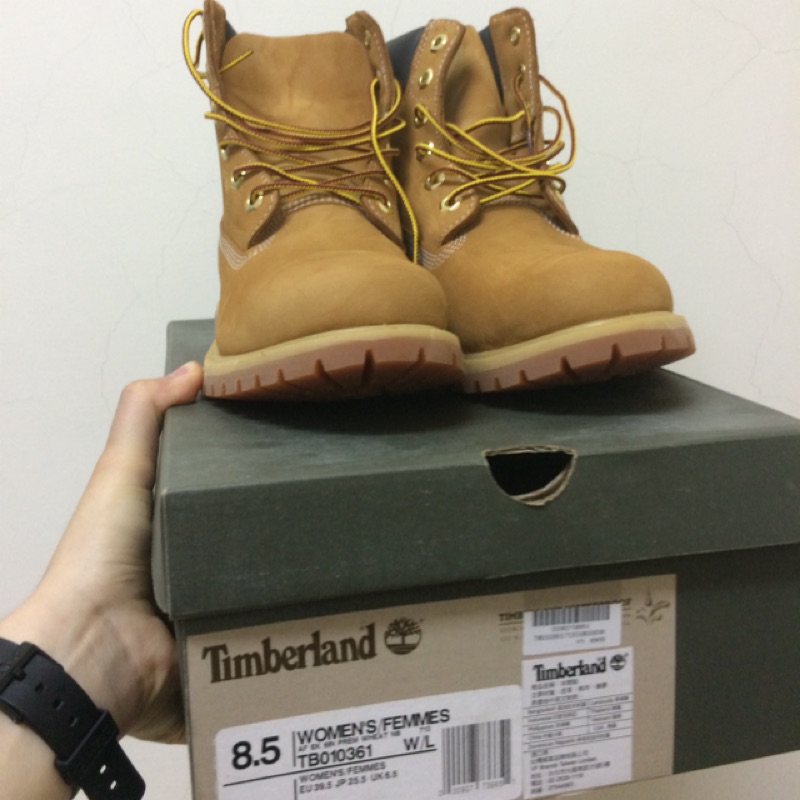 Timberland 經典黃靴