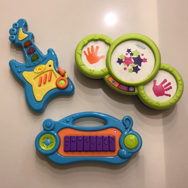 Costco購入 infantino 嬰兒 幼兒 兒童 玩具 樂器 吉他 鼓 鍵盤