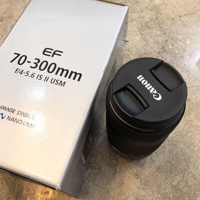 Canon EF 70-300mm f4-5.6 IS II 小小黑二代(含副廠遮光罩)