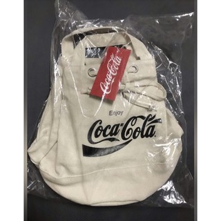 限量米色可口可樂coca-cola側背包（水桶包）20.5*25*20.5cm；售出不退