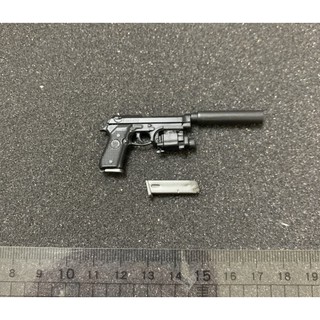 【玩模坊H-077】1/6 ( 黑 ) M9 小槍 手槍 模型ZY2009 (我是塑膠模型)