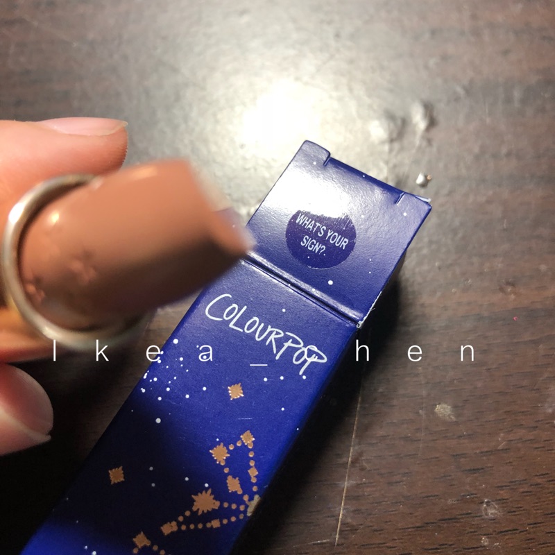 瑕疵 出清 全新 colourpop 唇膏 La Lady what’s your sign